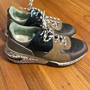 Women’s Colorblock Sneakers